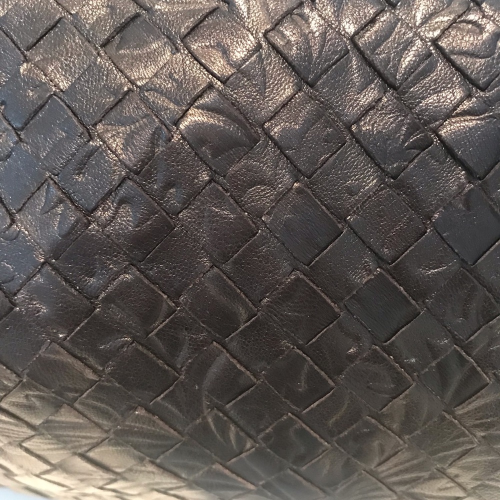 Authentic Bottega Veneta Black Hobo Bag - Picture 2 of 8